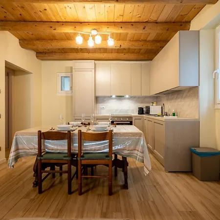 Casa Elena *